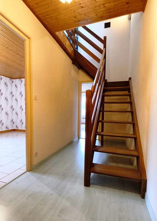 Maison - 229 m² - 9 pièces