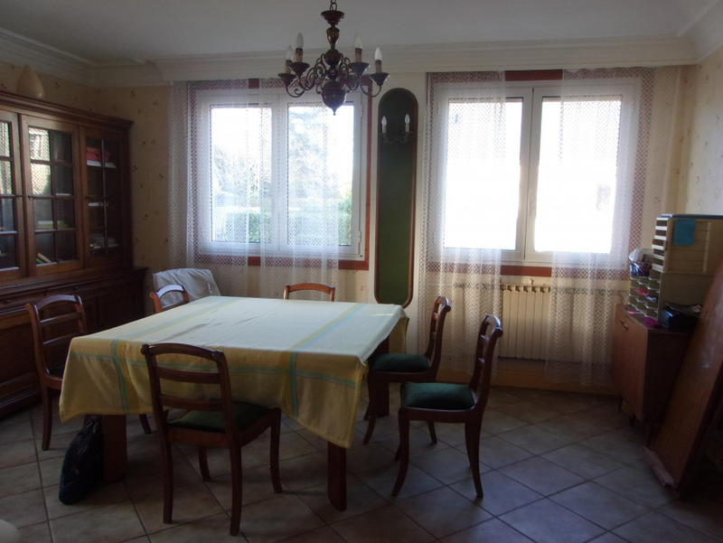 Maison - 143 m² - 6 pièces