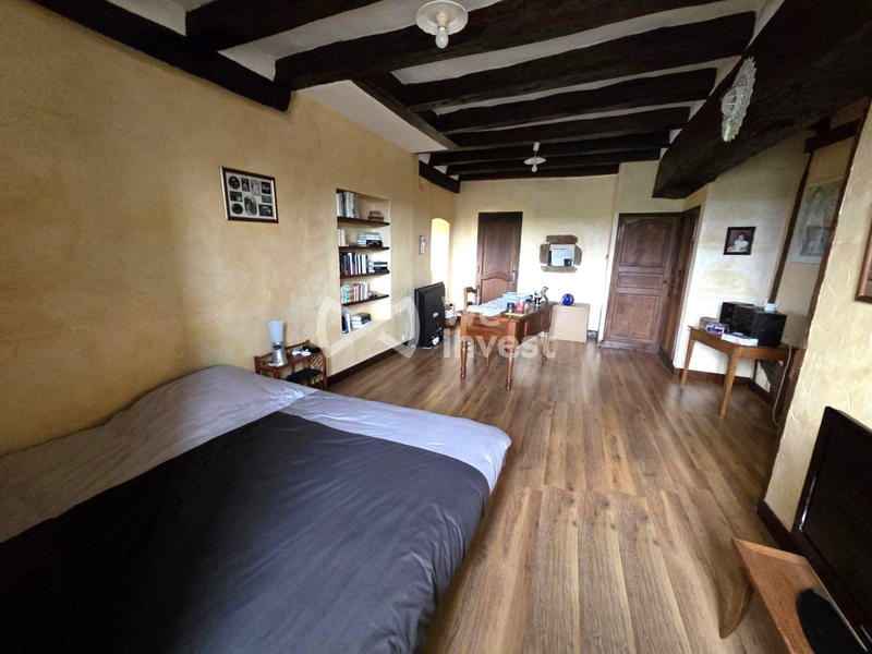 Maison ancienne - 252 m² - 7 pièces