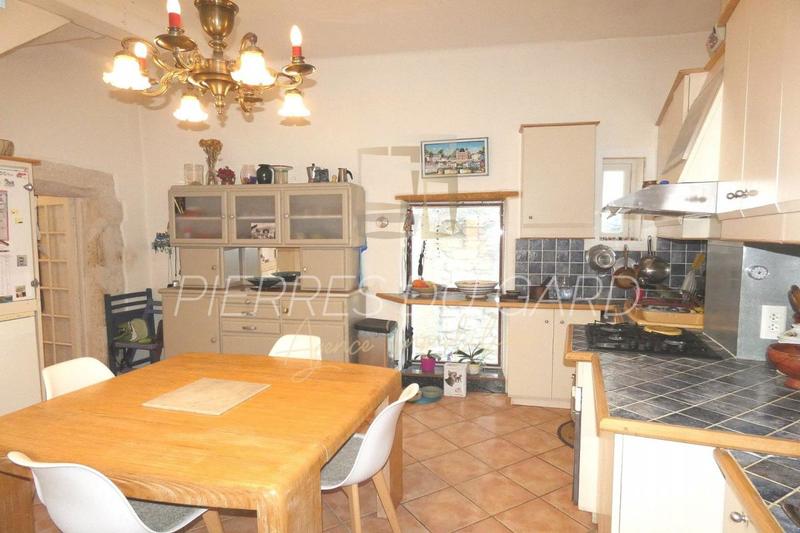 Maison en pierre - 159 m² - 6 pièces