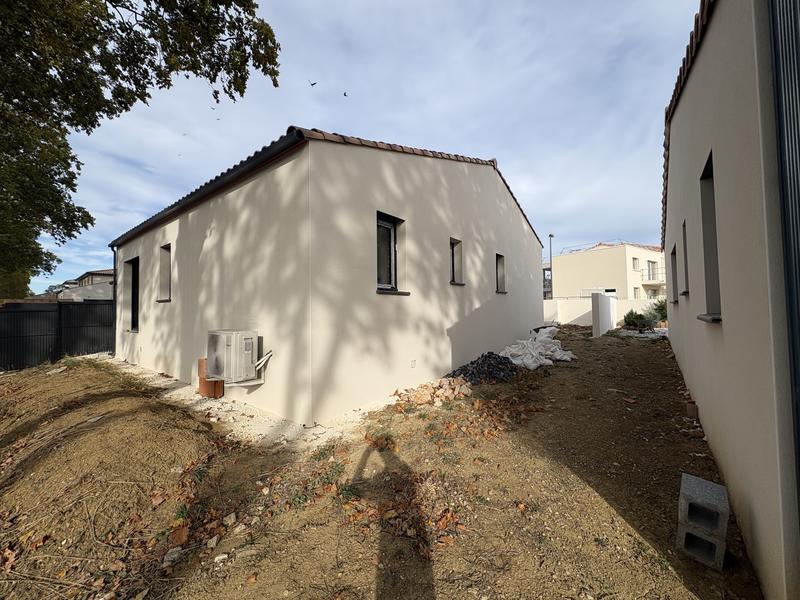 Maison - 93 m² - 4 pièces