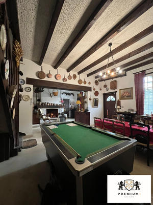 Maison - 161 m² - 6 pièces