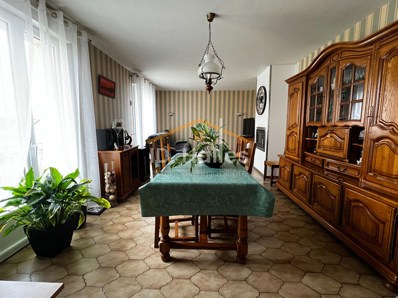 Maison - 91 m² - 5 pièces