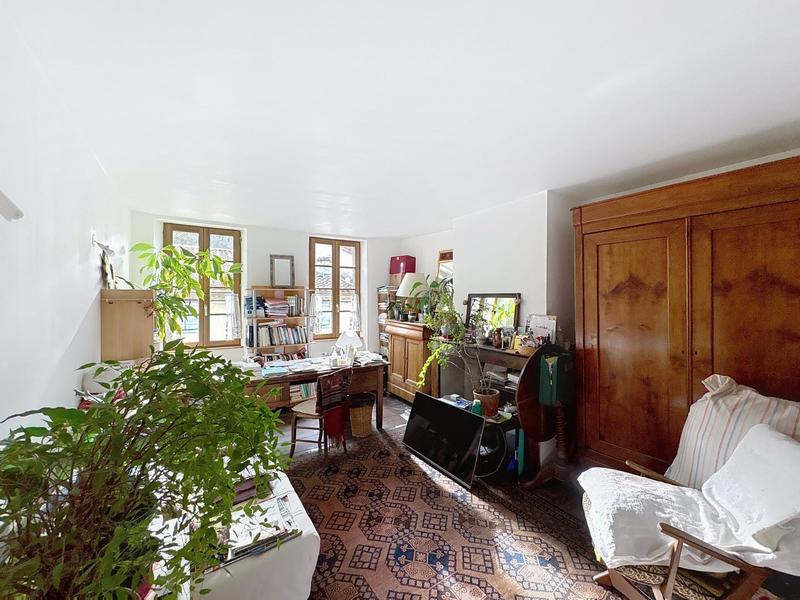 Maison - 107 m² - 7 pièces