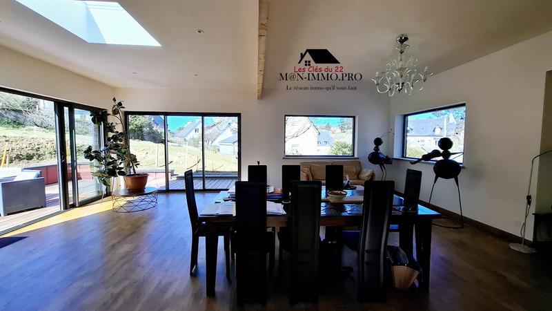 Maison - 155 m² - 6 pièces