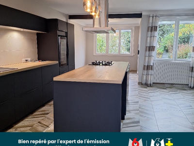 Maison - 93 m² - 4 pièces