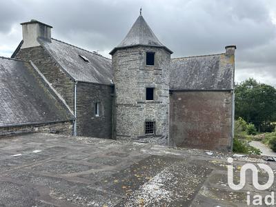 Maison - 260 m² - 7 pièces