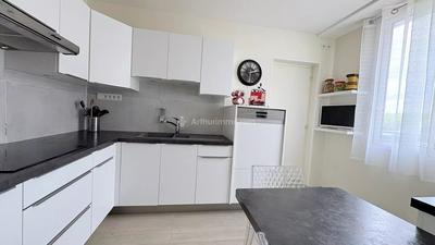 Maison - 97 m² - 4 pièces