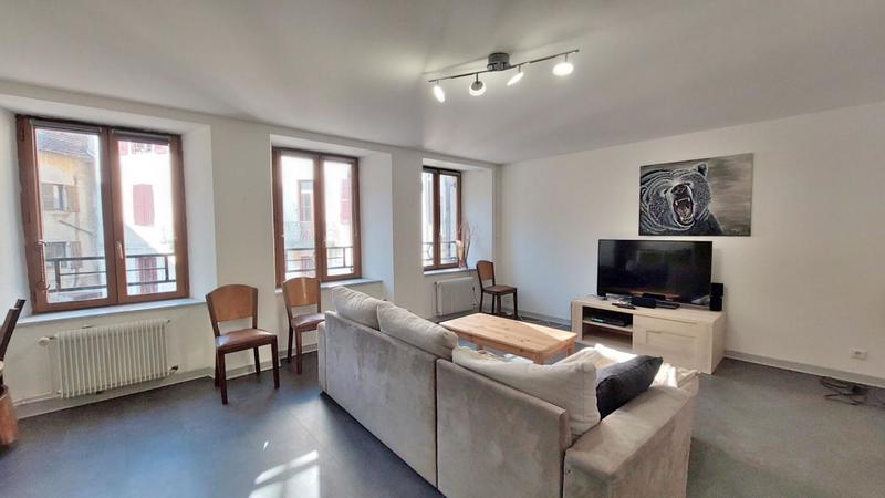 Appartement - 82 m² - 3 pièces