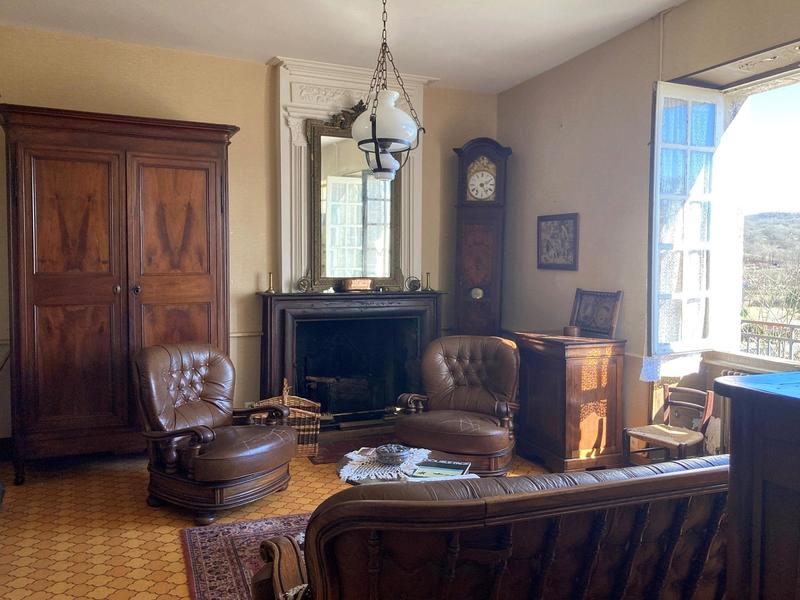 Maison - 160 m² - 8 pièces