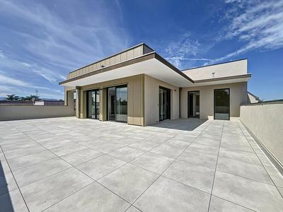 Appartement - 105 m² - 4 pièces