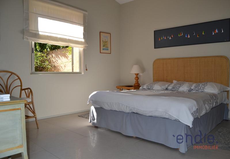 Maison - 320 m² - 6 pièces