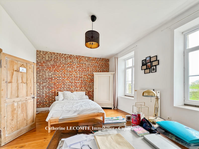 Maison - 285 m² - 10 pièces