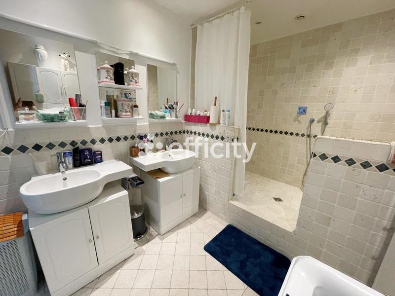 Appartement - 77 m² - 3 pièces