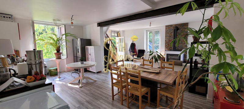 Maison - 140 m² - 4 pièces