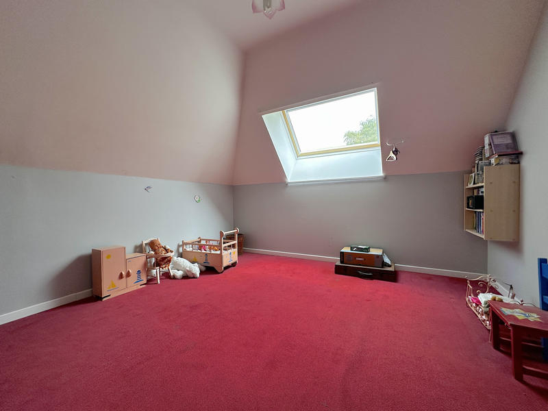 Maison - 136 m² - 6 pièces