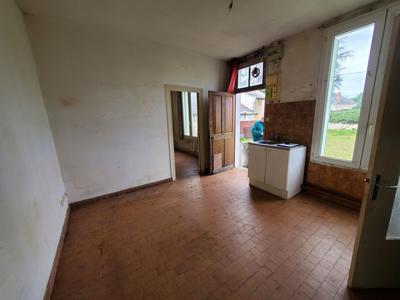 Maison - 93 m² - 6 pièces