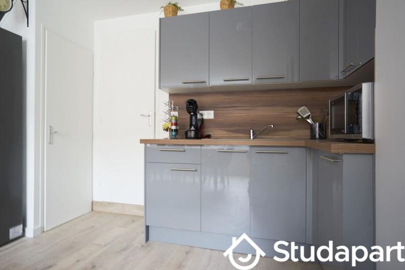 Chambre - 11 m² - 1 pièce