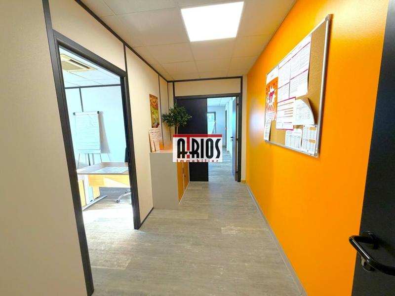 Bureau - 123 m²
