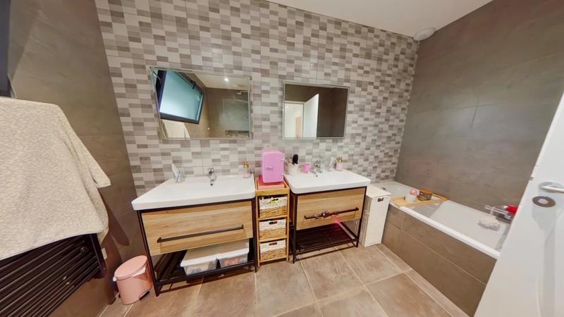 Maison - 112 m² - 4 pièces