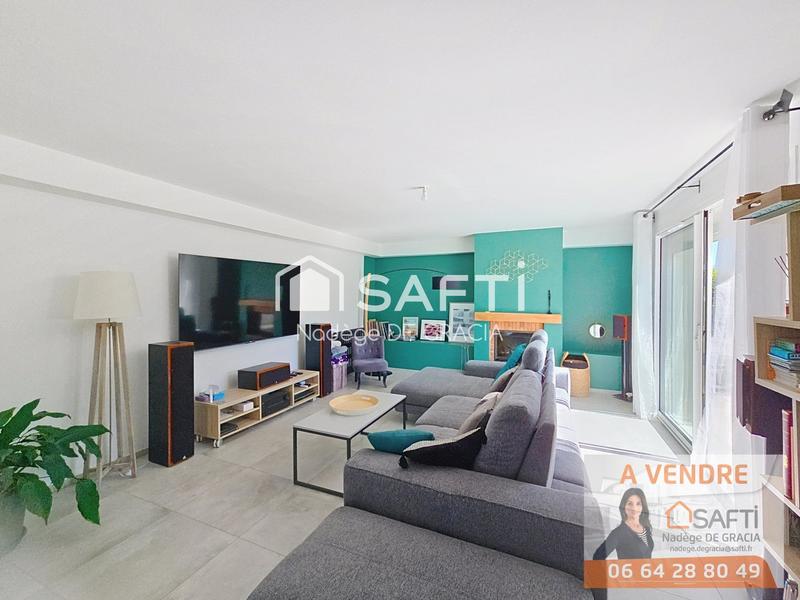 Maison - 211 m² - 6 pièces