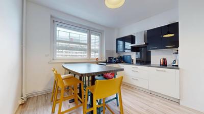 Appartement - 113 m² - 7 pièces