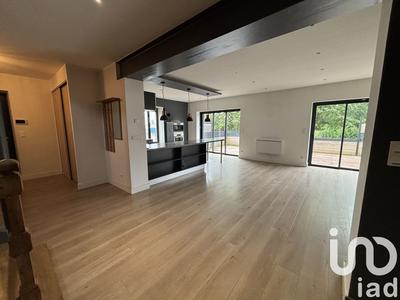 Maison - 190 m² - 6 pièces