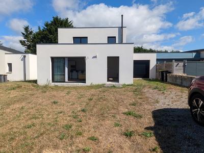Maison - 115 m² - 4 pièces
