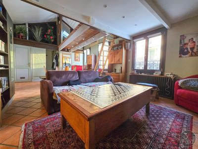 Appartement - 84 m² - 4 pièces