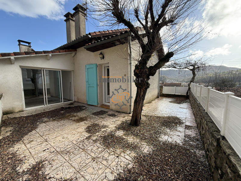 Maison - 185 m² - 7 pièces