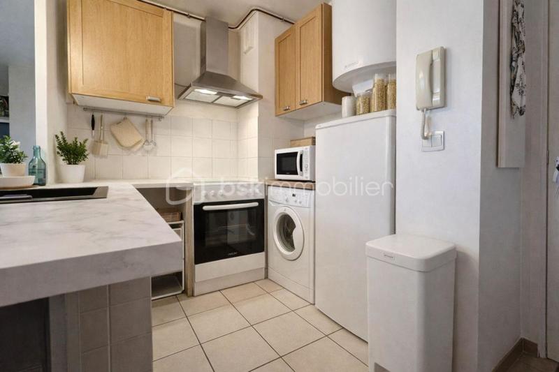 Studio - 42 m² - 1 pièce