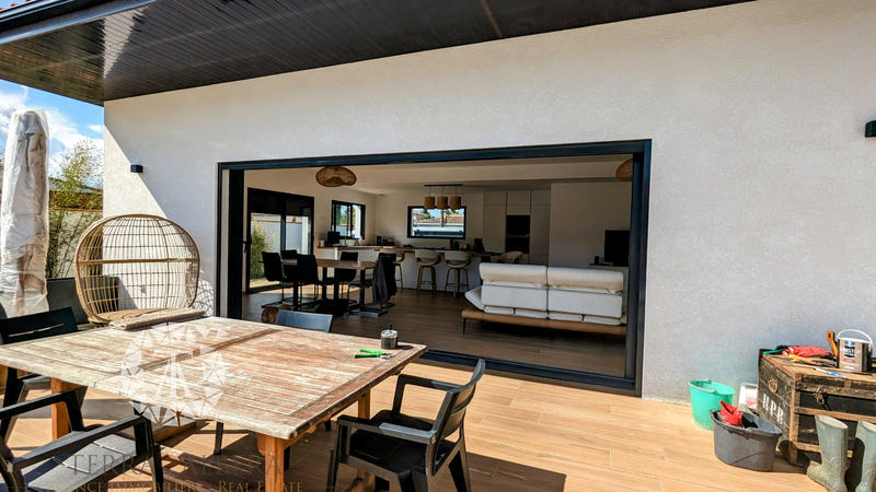 Villa - 156 m² - 4 pièces