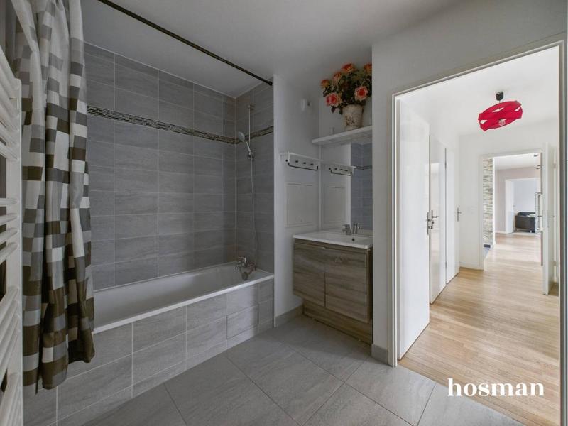 Appartement - 75 m² - 4 pièces