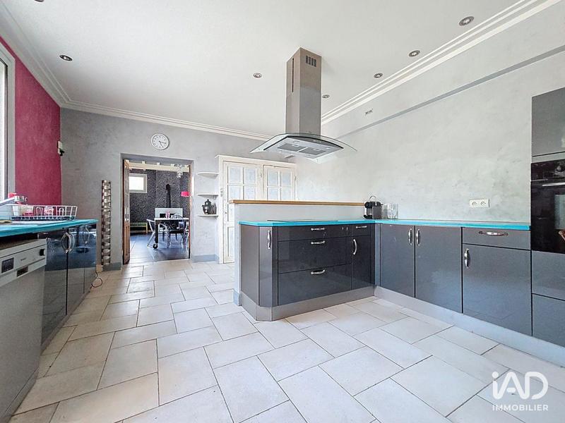 Maison - 244 m² - 6 pièces