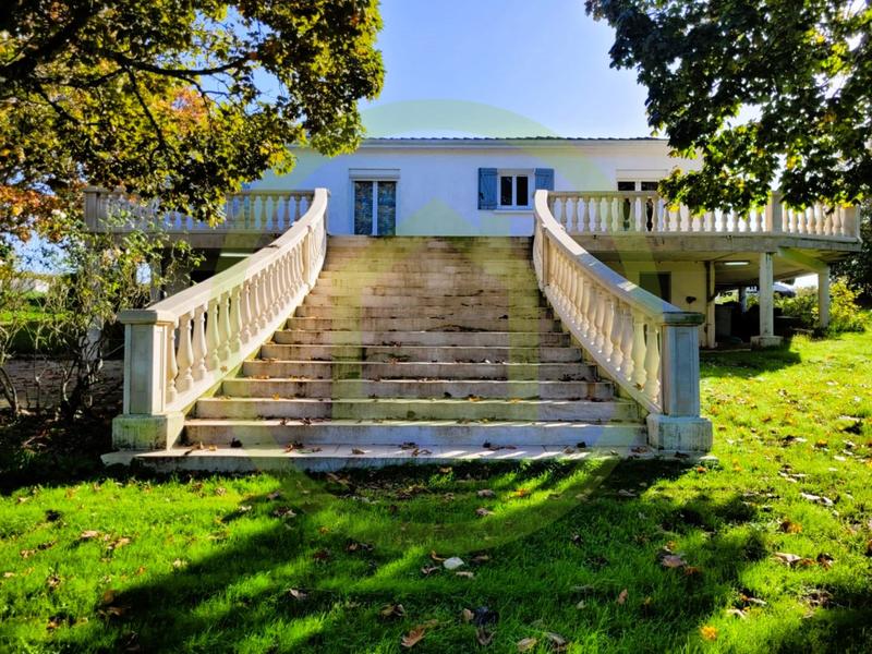 Maison - 165 m² - 5 pièces