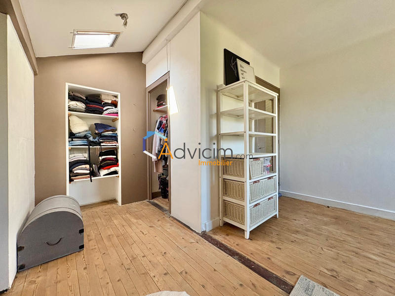 Maison - 137 m² - 5 pièces