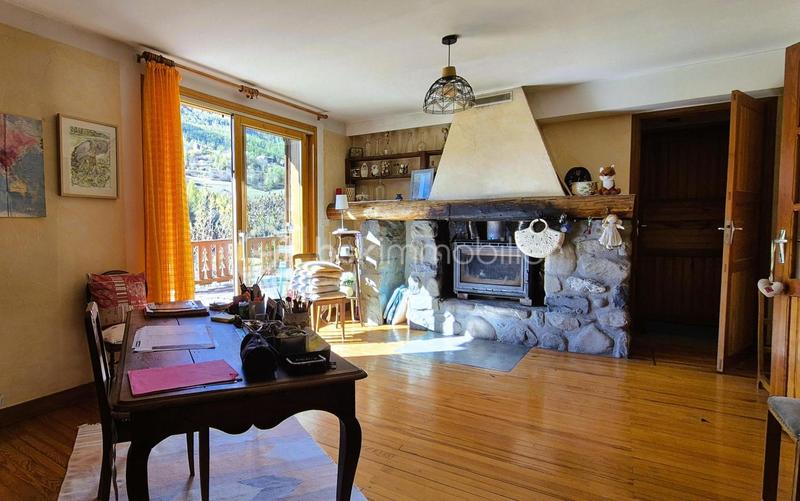 Châlet - 197 m² - 8 pièces