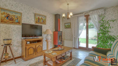 Maison - 93 m² - 5 pièces