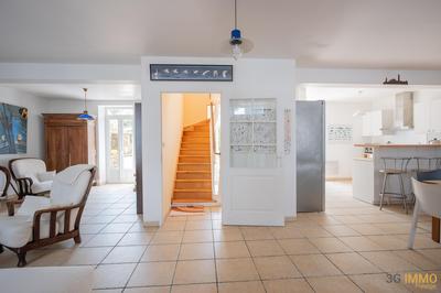 Maison ancienne - 190 m² - 7 pièces