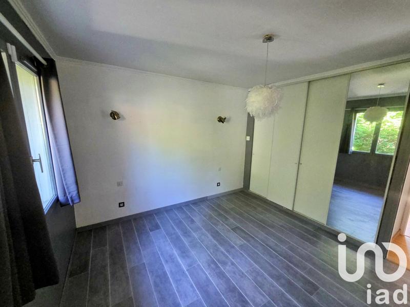 Maison - 203 m² - 7 pièces