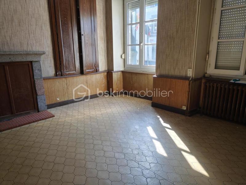 Maison - 200 m² - 11 pièces