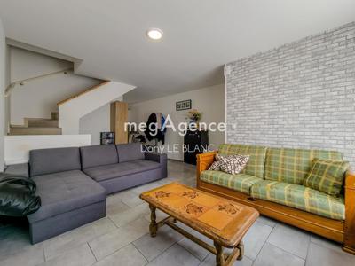 Maison - 93 m² - 4 pièces