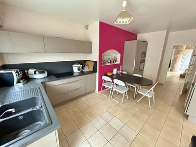 Maison - 150 m² - 8 pièces