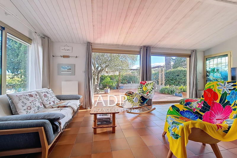 Maison - 104 m² - 4 pièces