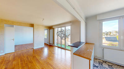 Appartement - 77 m² - 4 pièces