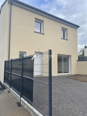 Pavillon - 90 m² - 4 pièces