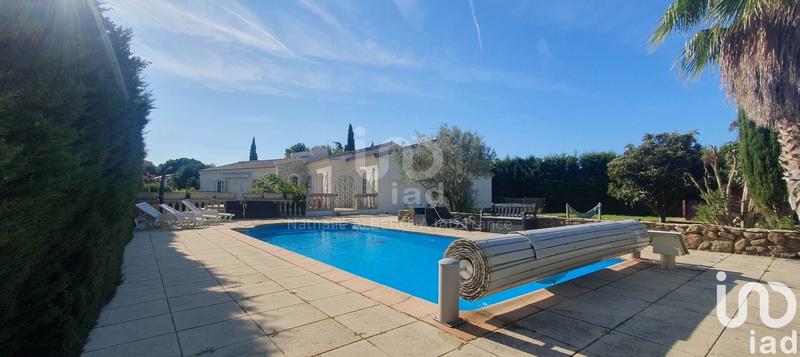 Maison - 221 m² - 7 pièces