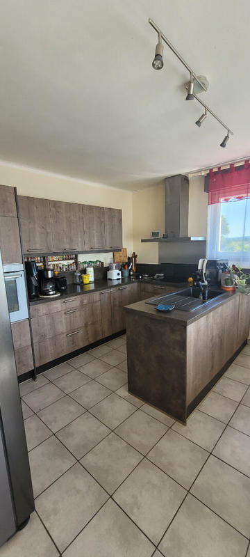 Maison - 195 m² - 10 pièces