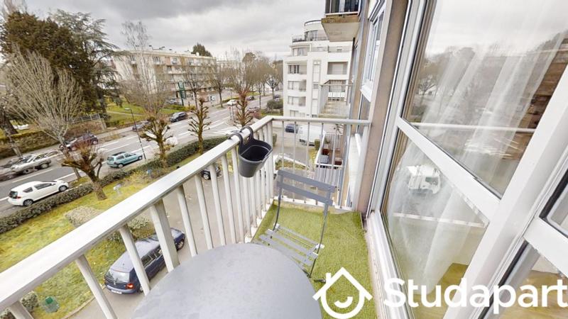 Chambre - 85 m² - 1 pièce