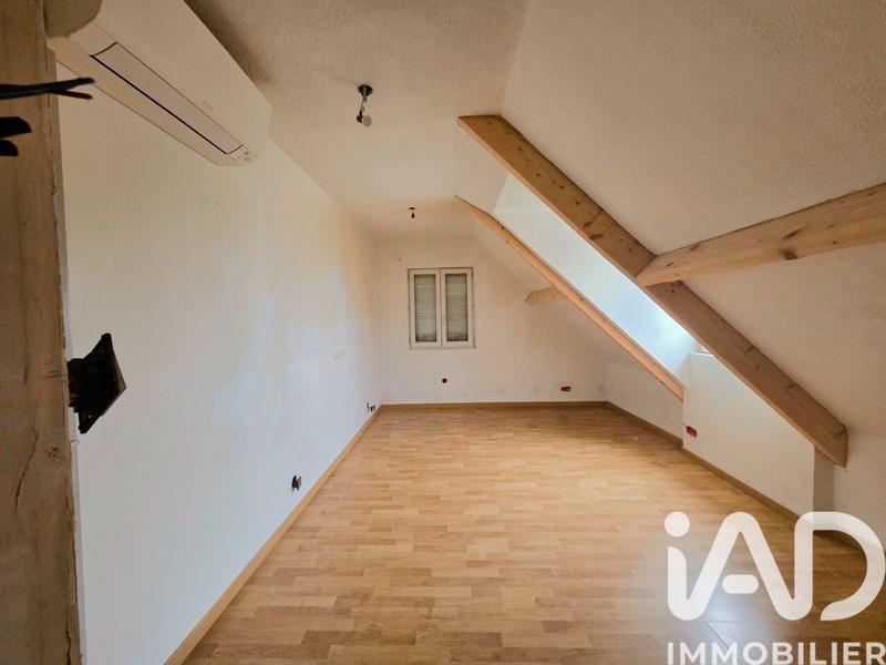 Maison - 93 m² - 5 pièces